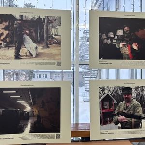 Во Дворце творчества детей и молодёжи открылась фотовыставка «2022-2025: Специальная военная операция глазами фотокорреспондентов «Российской газеты»»