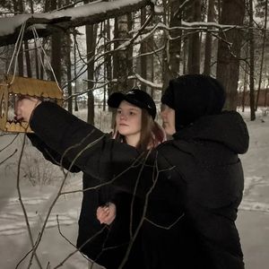 🐦 Активисты первичного отделения ДВОРЦА ТВОРЧЕСТВА ДЕТЕЙ И МОЛОДЁЖИ с заботой относятся к нашим пернатым друзьям!